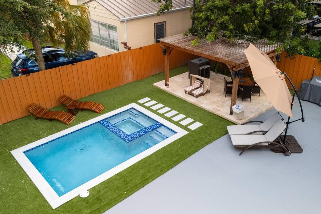 Luxury Retreat 3B ,2Ba Pool , Coral Gables Center Villa Miami Luaran gambar
