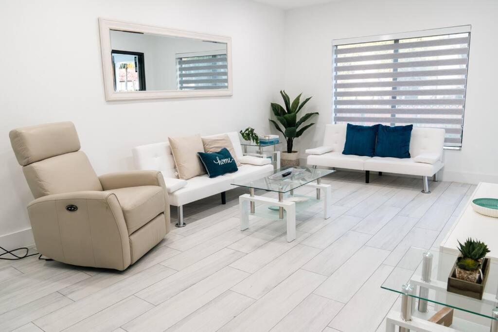 Luxury Retreat 3B ,2Ba Pool , Coral Gables Center Villa Miami Luaran gambar