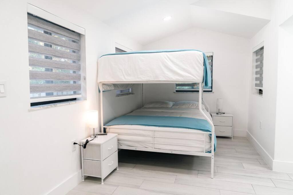 Luxury Retreat 3B ,2Ba Pool , Coral Gables Center Villa Miami Luaran gambar