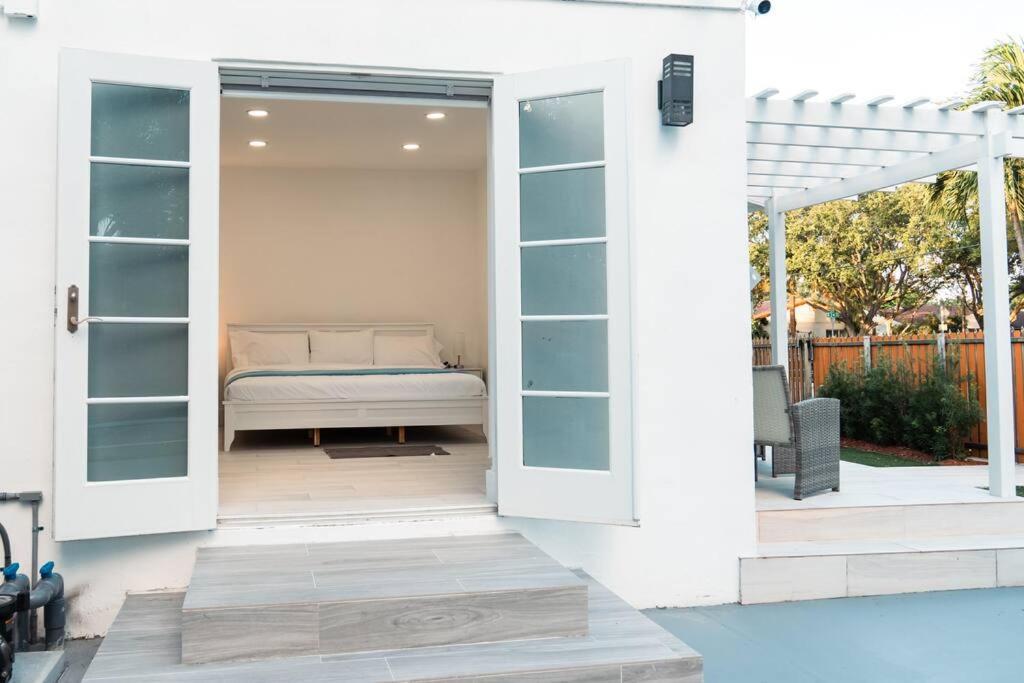 Luxury Retreat 3B ,2Ba Pool , Coral Gables Center Villa Miami Luaran gambar