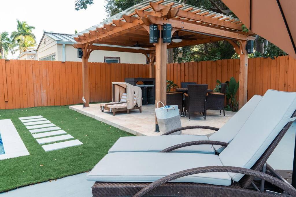 Luxury Retreat 3B ,2Ba Pool , Coral Gables Center Villa Miami Luaran gambar